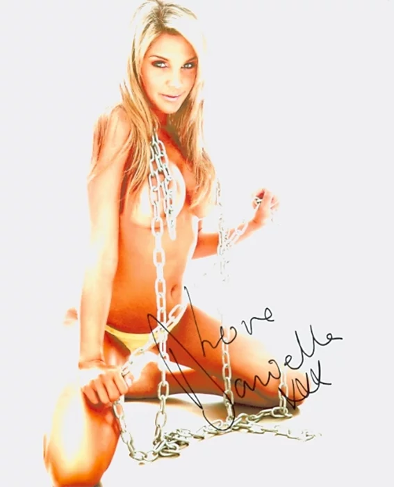 Danielle Lloyd autograph