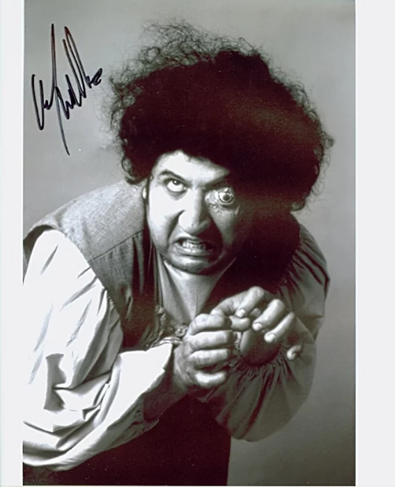 Chuck Williams autograph