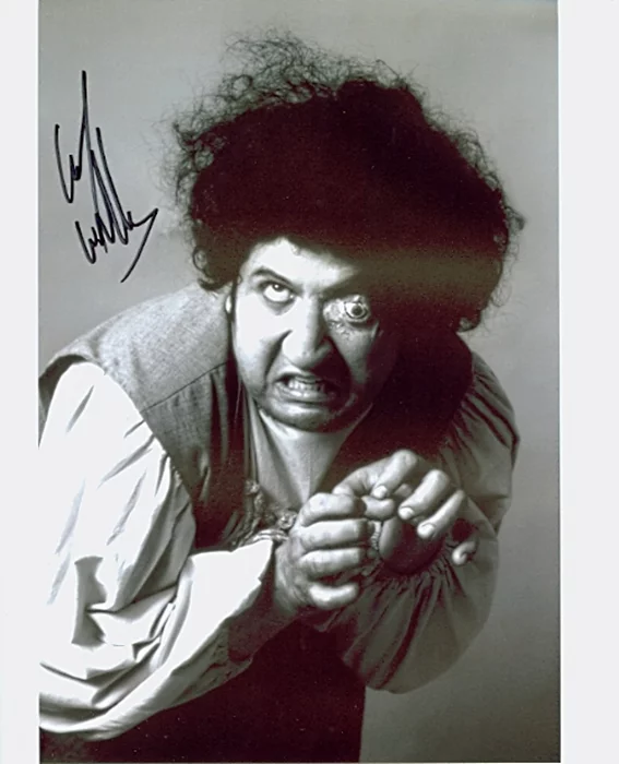 Chuck Williams autograph