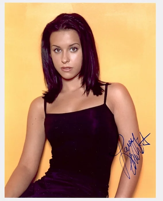 Lacey Chabert autograph