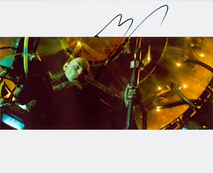 Eric Bana autograph