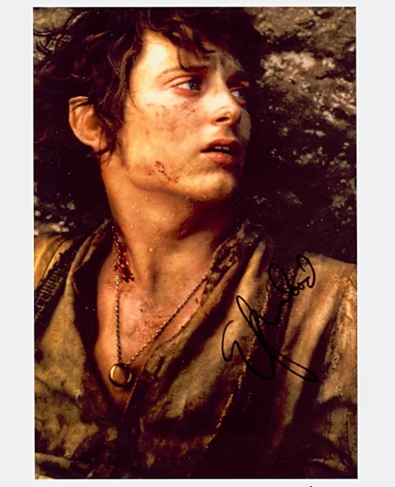 Elijah Wood autograph