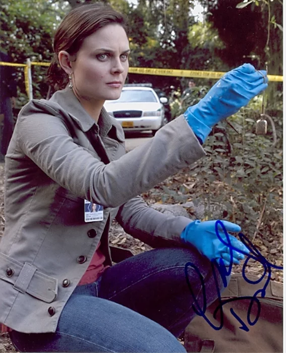Emily Deschanel autograph