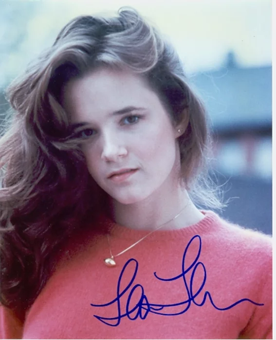 Lea Thompson autograph