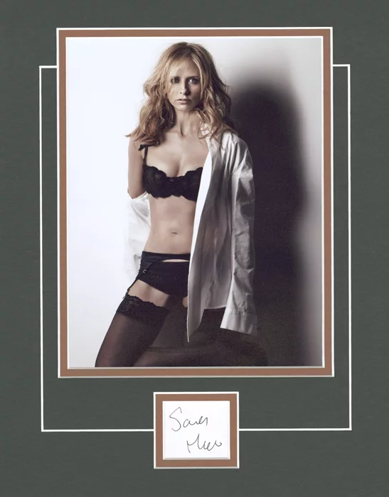 Sarah Michelle Gellar autograph