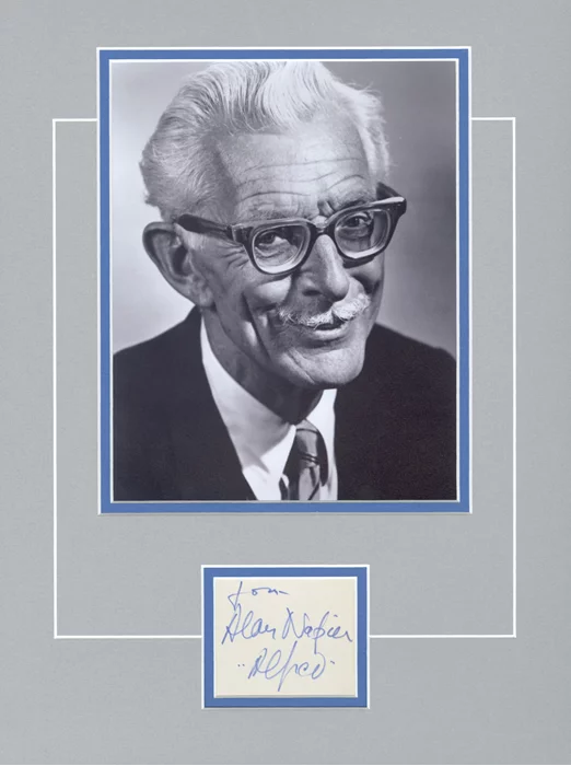 Alan Napier autograph