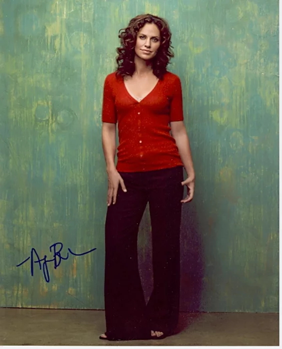 Amy Brenneman autograph