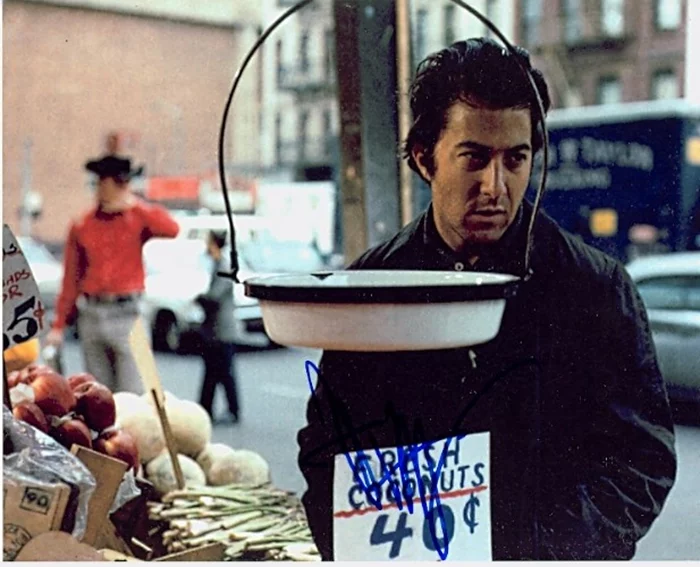 Dustin Hoffman autograph
