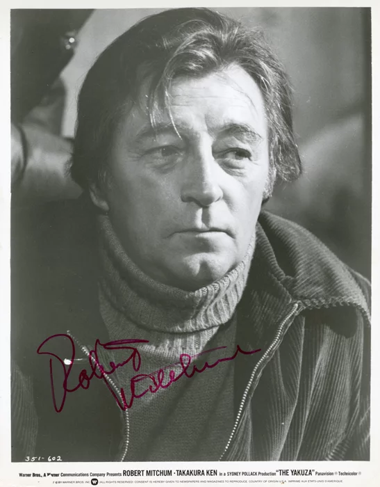 Robert Mitchum autograph