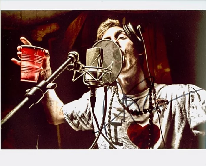 Asher Roth autograph