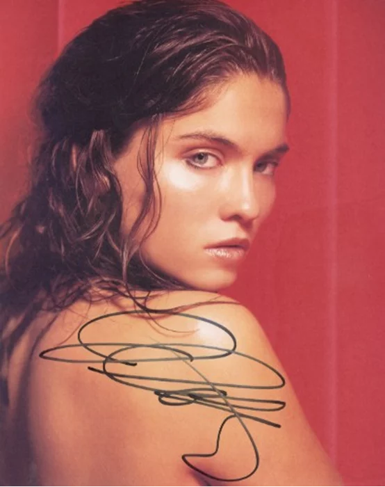 Jodi Lyn O'Keefe autograph