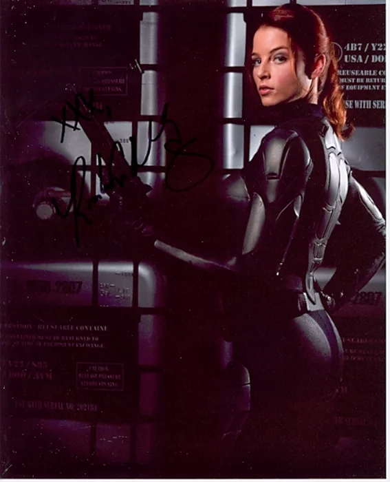 Rachel Nichols autograph