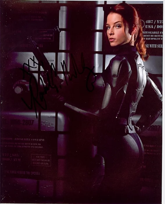 Rachel Nichols autograph
