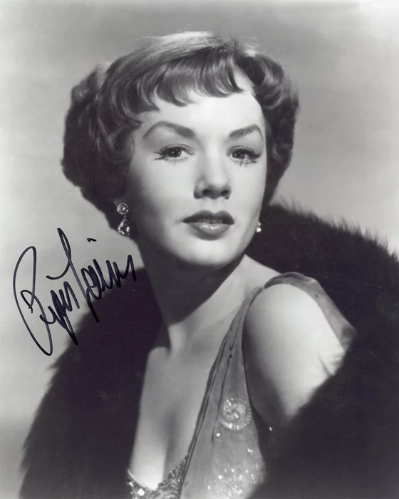 Piper Laurie autograph