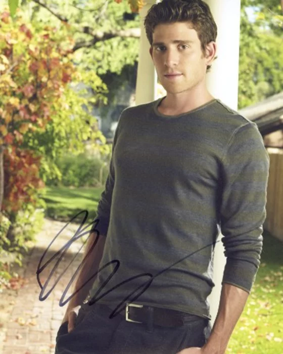 Bryan Greenberg autograph