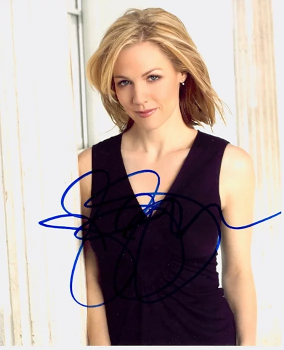 Jennie Garth autograph