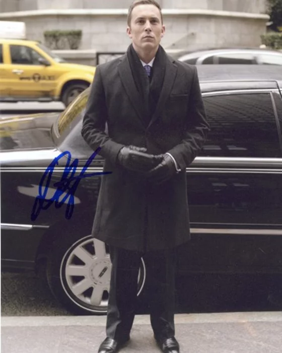 Desmond Harrington autograph