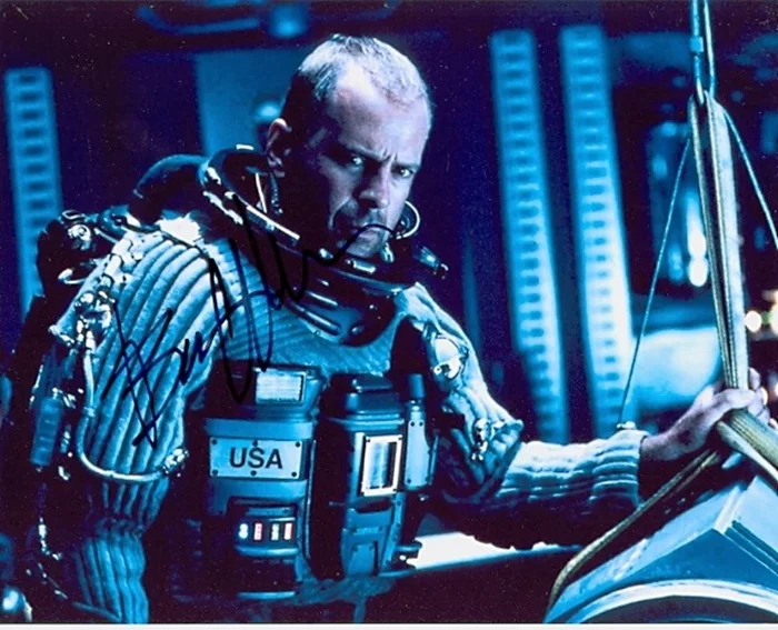 Bruce Willis autograph