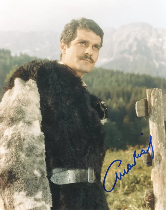 Omar Sharif autograph