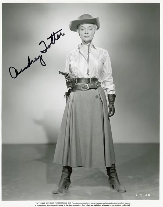 Audrey Totter autograph