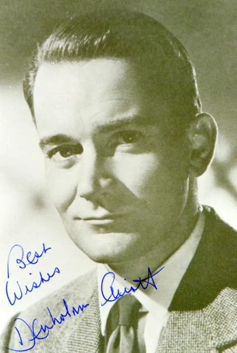 Denholm Elliott autograph