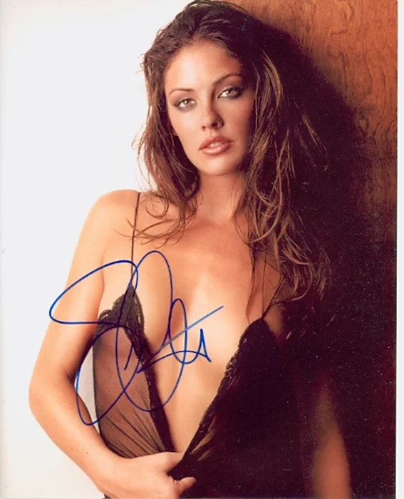Summer Altice autograph