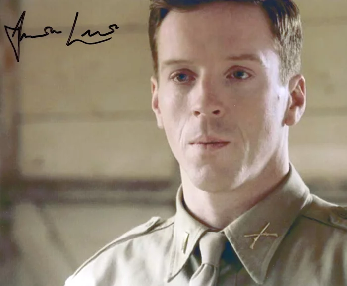 Damian Lewis autograph