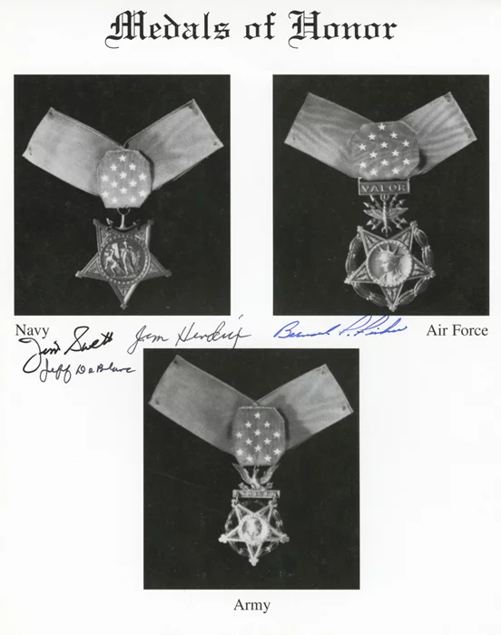 Medals of Honor autograph