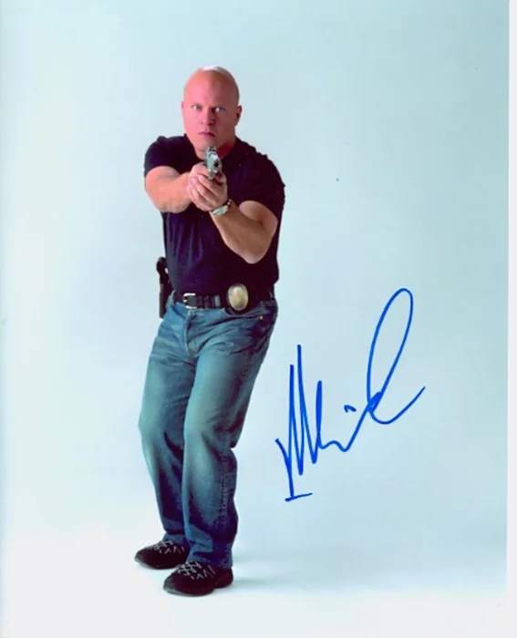 Michael Chiklis autograph