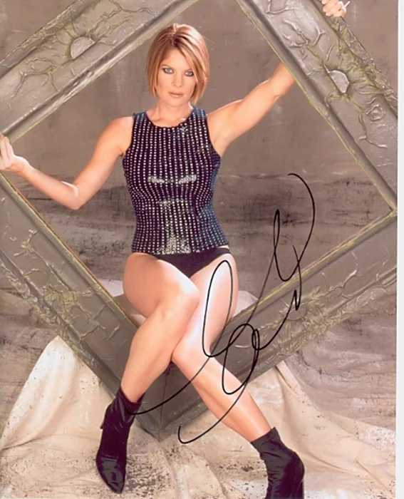 Michelle Stafford autograph