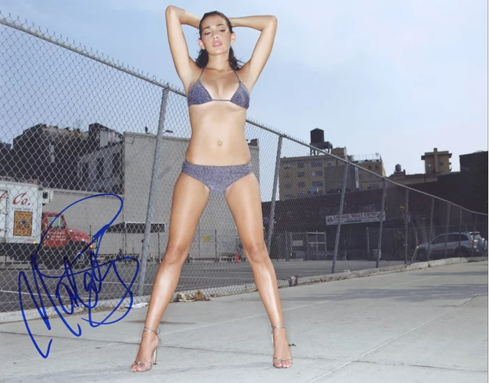Natalie Martinez autograph