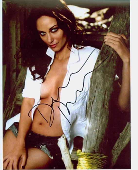 Deanna Russo autograph