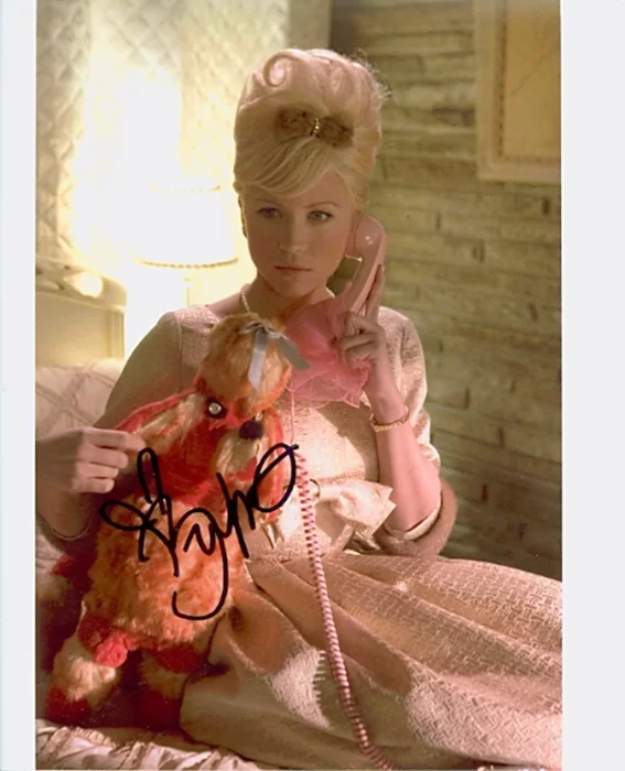Brittany Snow autograph