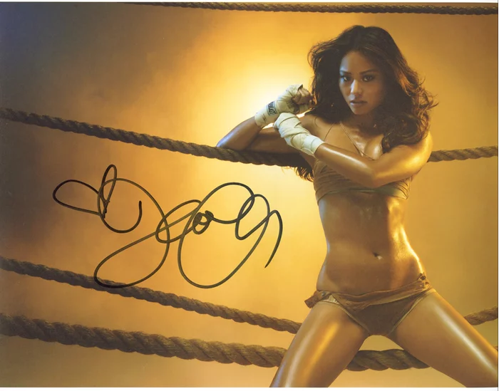 Jamie Chung autograph