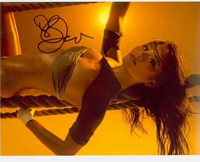 Jamie Chung autograph