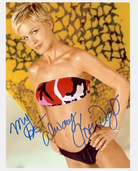 Josie Davis autograph