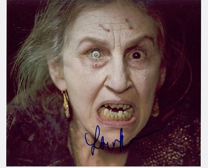 Lorna Raver autograph
