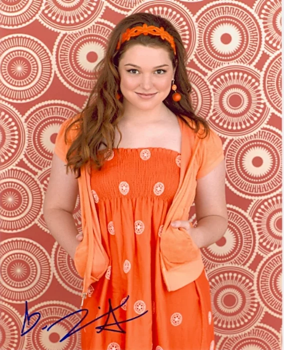 Jennifer Stone autograph