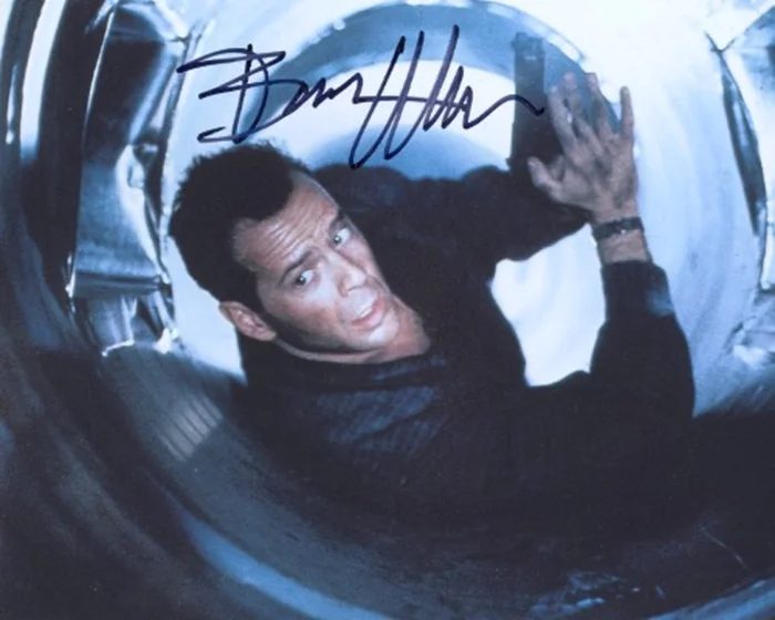 Bruce Willis autograph