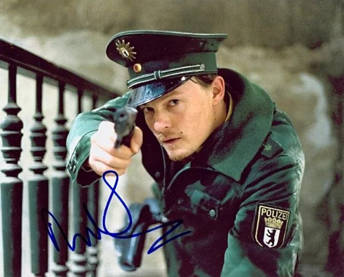 Norman Reedus autograph