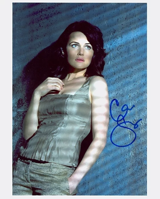 Carla Gugino autograph