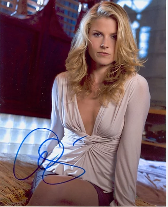 Ali Larter autograph