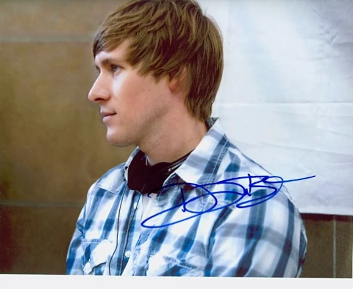 Dustin Black autograph