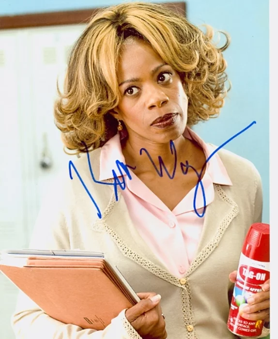 Kim Wayans autograph