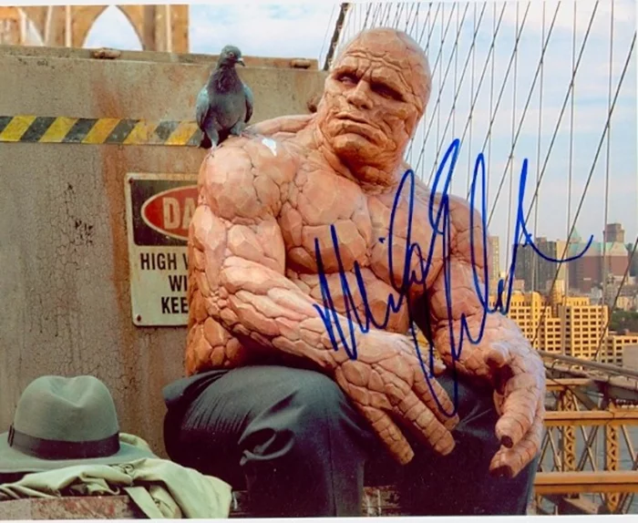 Michael Chiklis autograph