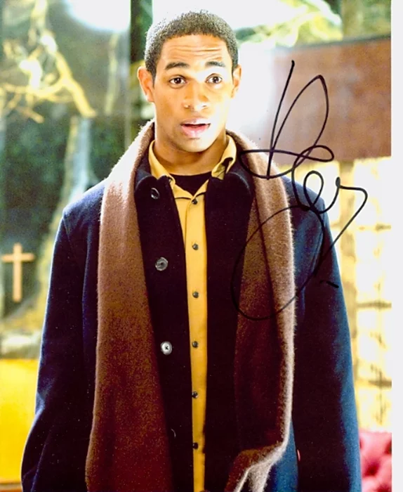 Damon Jr. Wayans autograph
