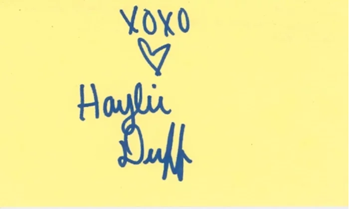 Haylie Duff autograph