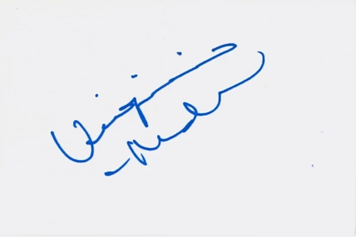 Virginia Madsen autograph