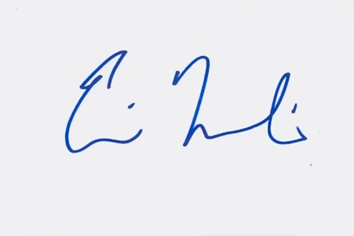 Eric Mabius autograph