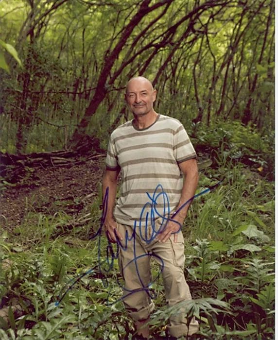 Terry O'Quinn autograph